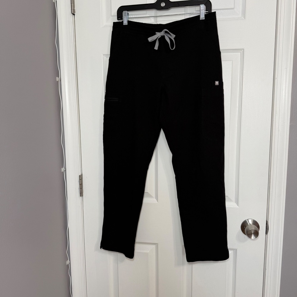 FIGS women's yola skinny Black Cargo Scrub Pants Womens Medium Petite TW2000P